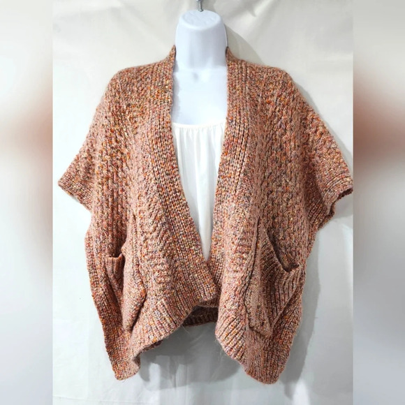 Universal Thread NWT Women's Ruana Sweater Cape OSFM Hot Coral Knit Autumn Warm - Picture 1 of 7